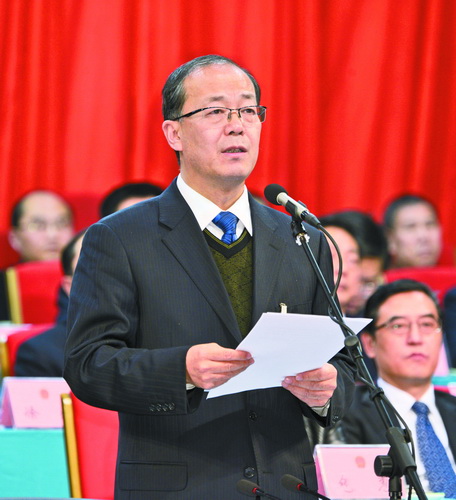 达州市三届人大六次会议胜利闭幕