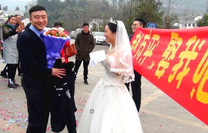 罗江婚纱_罗江贵妃枣图片(3)