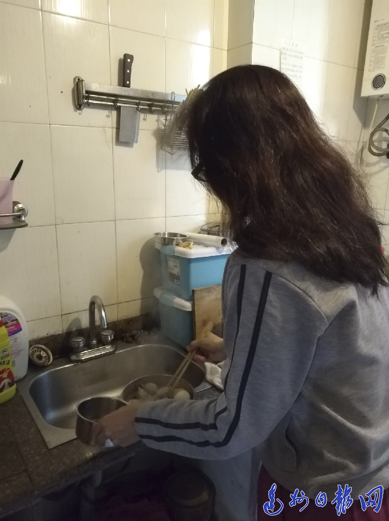 直击高考前达州陪读妈妈的一天