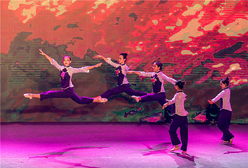 宣汉县举行庆祝建国70周年、五四运动100周年