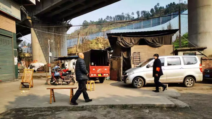 点击图片查看详情 镇平有多少人口_镇平县不愧是玉都,全县面积不多人口已上百万(2)