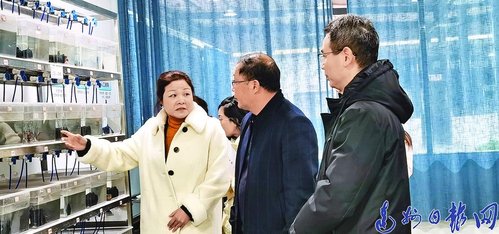 十大女企业家陈芝秀大竹小龙虾爬上四川餐桌