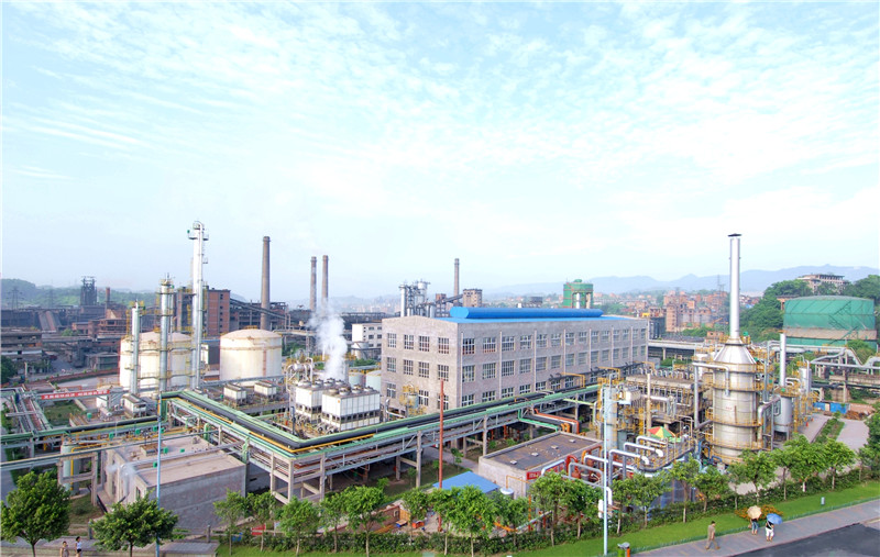 达钢集团2009年5月投产的10万吨甲醇装置，填补了国内利用转炉和焦炉煤气生产甲醇的空白.JPG