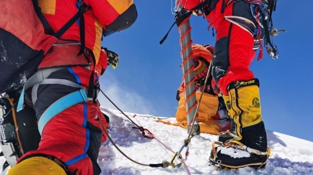  中國科考隊員成功登頂珠峰 珠峰科考創造多項新紀錄