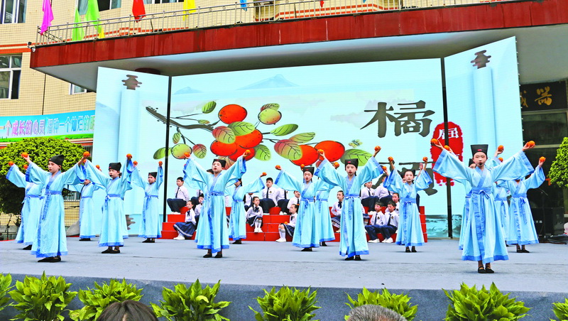 校园教育展演活动 cc8c42d5-8326-4c1b-b6d6-019ff2422331.jpg