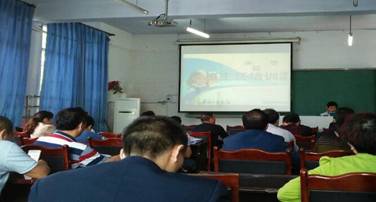 天生照片召开班主任v照片-达州学校网初中中学雷波县日报图片