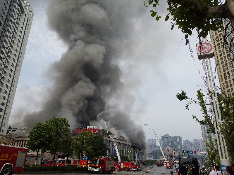 【好一新火灾最新情况】现场仍有浓烟冒出,各